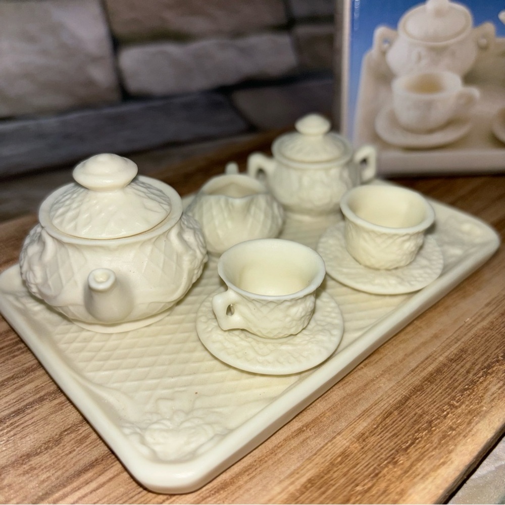 1998 Vintage Jade Porcelain 10 Pc Mini Tea Set